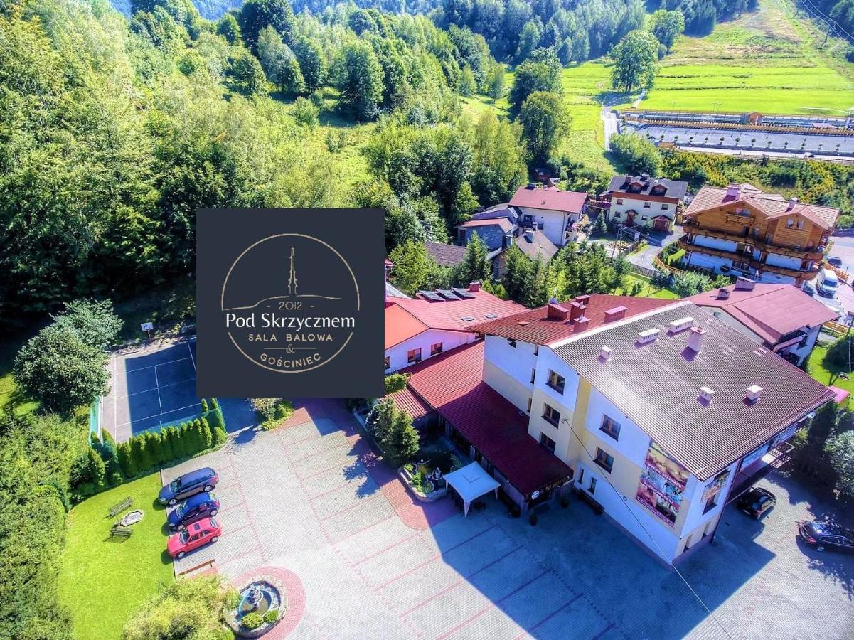 Готель Gosciniec Pod Skrzycznem Щирк Екстер'єр фото